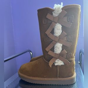 Koolaburra by Ugg kids/toddler winter boot size 12